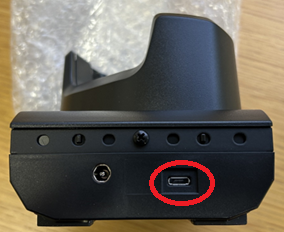 EMC569 USBポート画像➀.png